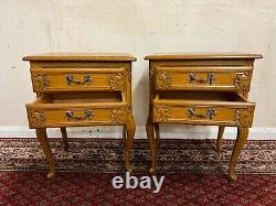 Elegant Pair Of French Carved Oak Bedside Chest Of Drawers/tables Circa 1950