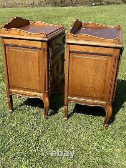 Pair Matching Louis XV Style Ornate French Oak Carved Bedside Drawers Cabinets