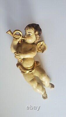 Pair Of Italian Baroque gilt Carved Wood Figures Of Putti, 19th Century