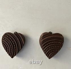Vintage Style Wooden Hand Carved Heart Shape Wall Hanging Bracket Pair Set Of 2