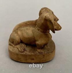 Vintage Wooden Hand Carved Miniature Dachshund Dogs Pair