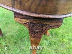 Fantastiques tables en paire en bois dur indien vintage incrustées de laiton - Livraison disponible