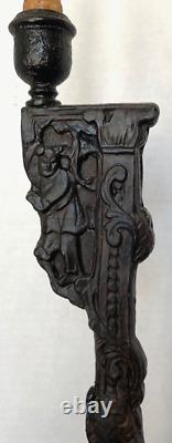 Paire d'anciens candélabres en bois peint et sculpté à la main d'Asie, rares et complexes
