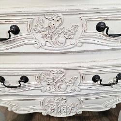 Paire de 2 tables de chevet décoratives de style Louis Rococo français, avec tiroirs anciens.