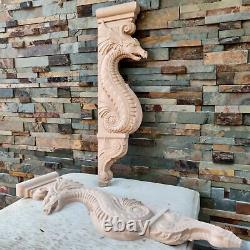 Paire de corbeaux de porte murale en bois sculpté de dragons gothiques pour balustrades d'escalier et manteau de cheminée