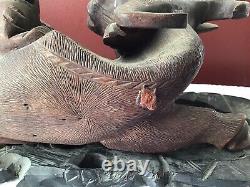 Paire de figurines anciennes en bois sculpté de buffles d'eau chinois avec socles