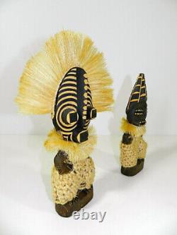 Paire de figurines en bois sculpté tribal africain