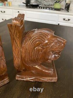 Paire de serre-livres en bois massif sculpté de têtes de lion vintage 8