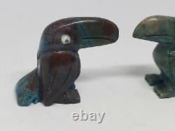 Pierre sculptée en bois pétrifié d'opale bleue indonésienne Figurines de paire de toucans