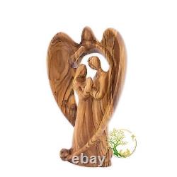 Statue d'un couple sous des ailes d'ange. Parfait pour un cadeau de mariage ou d'anniversaire.