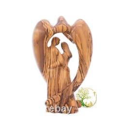 Statue d'un couple sous des ailes d'ange. Parfait pour un cadeau de mariage ou d'anniversaire.
