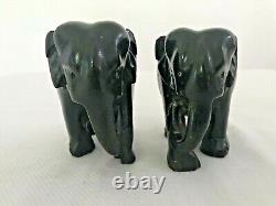 Statue de paire d'éléphants en ébène cingalais vintage des années 60-70, sculptée à la main, pour la décoration.